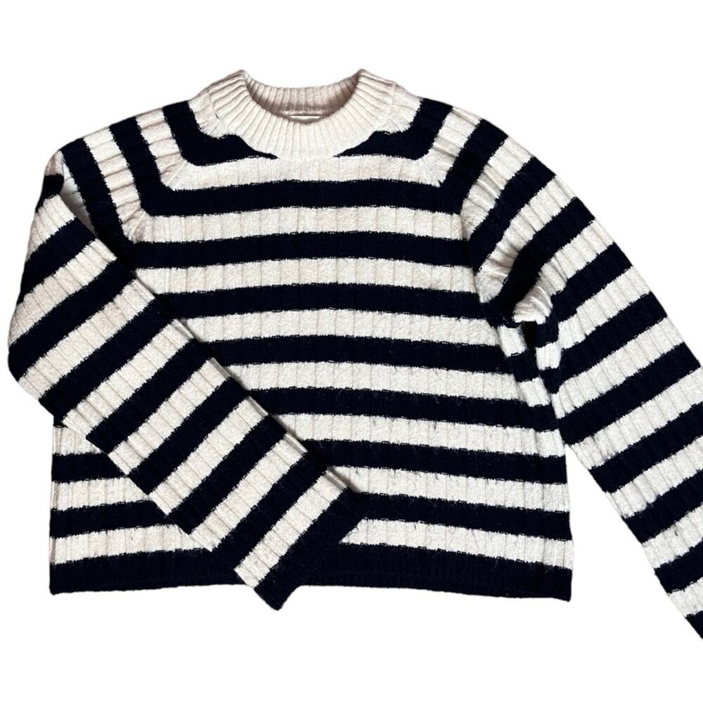 H&M Black and White Striped Crew Neck Sweater